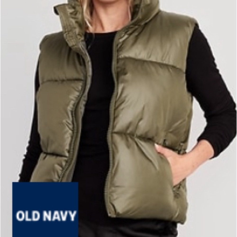 women’s old navy quilted‎ puffer vest - small